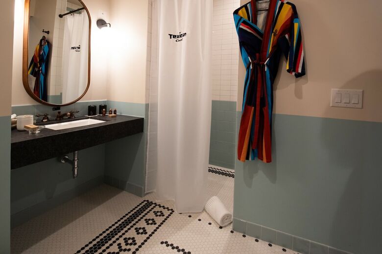 Texican Court, By Valencia Hotel Group