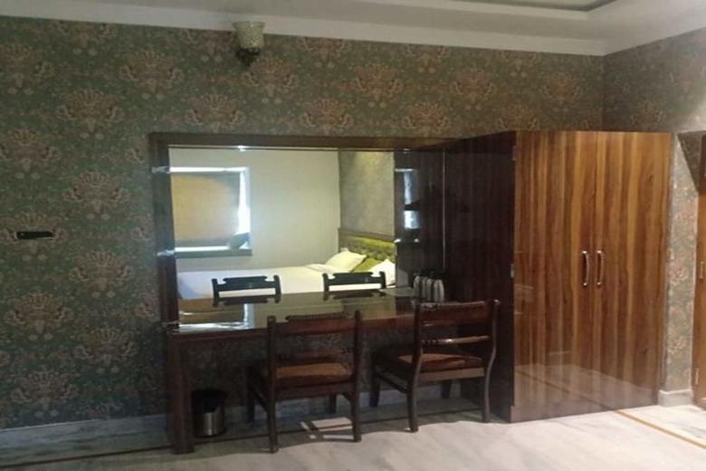 Hotel Ambay Villa