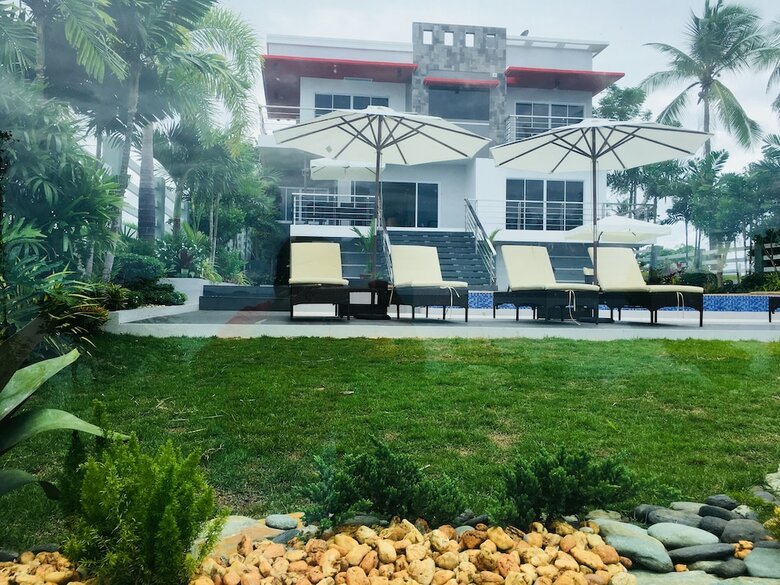 Hotel The Lighthouse Puerto Galera