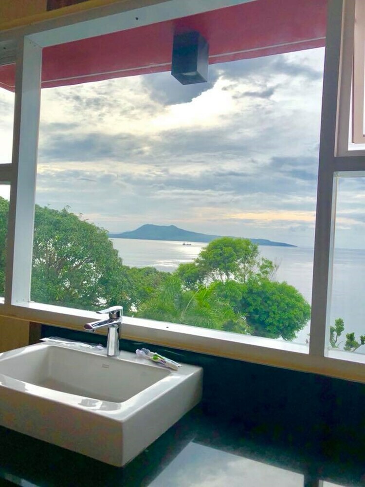 Hotel The Lighthouse Puerto Galera