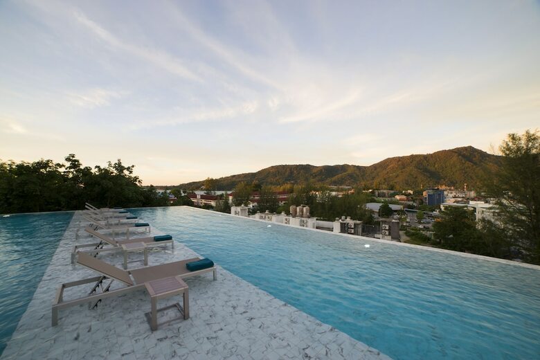 Hotel Oceana Resort Phuket