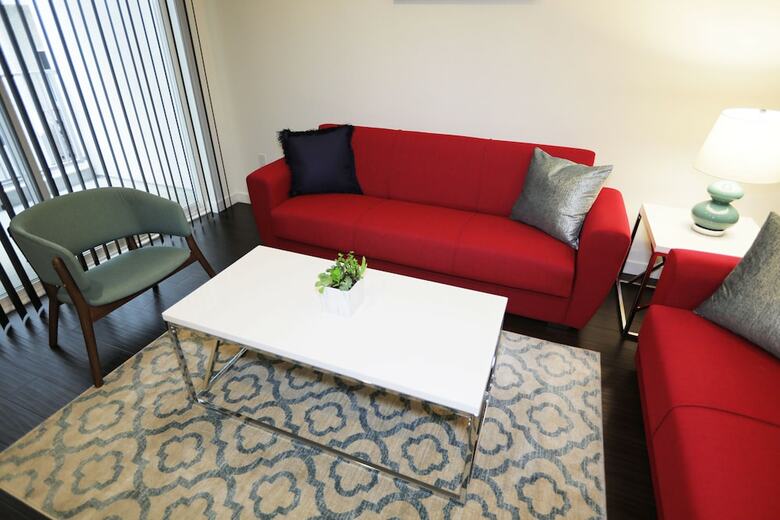 Aparthotel Hollywood Urban Residences