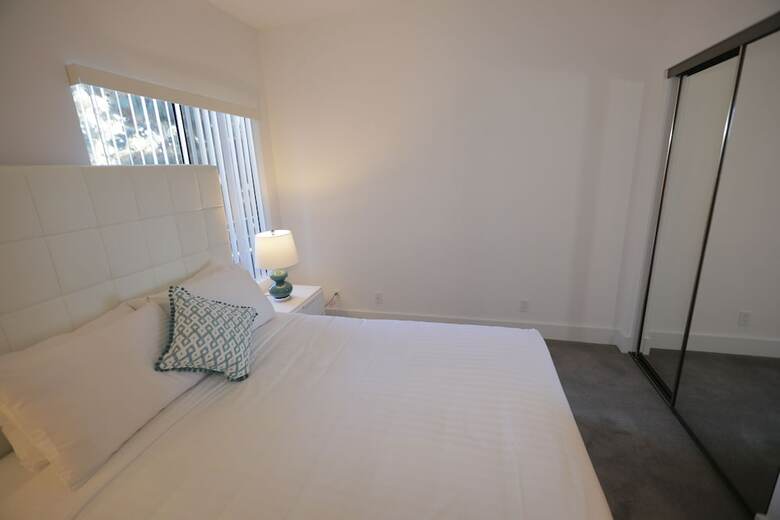 Aparthotel Hollywood Urban Residences