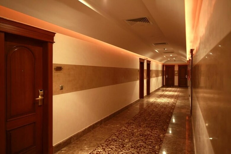 Hayatt Home Hotel