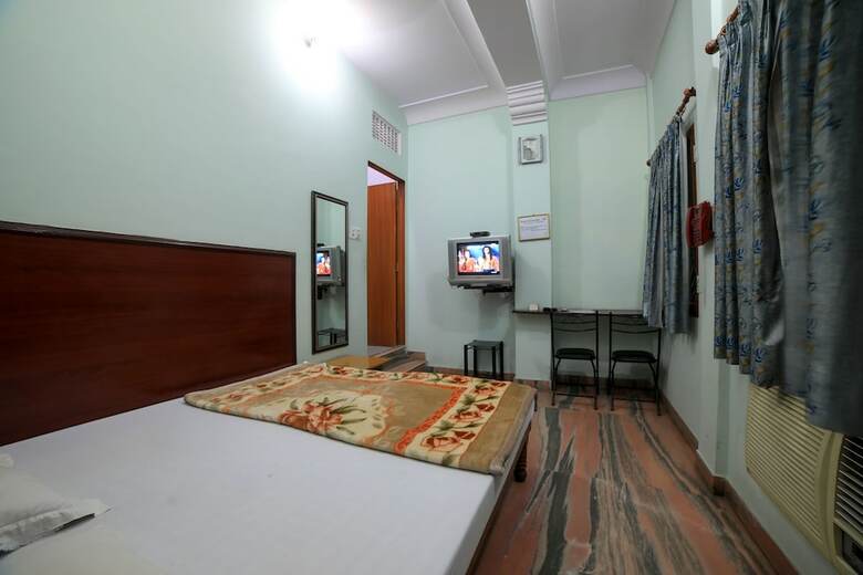 Hotel Boby Mansion (manasvi Guest Home)