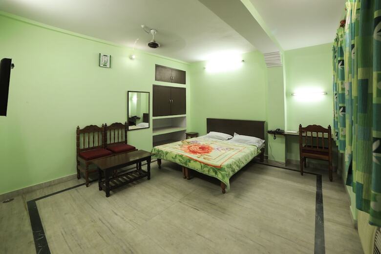 Hotel Boby Mansion (manasvi Guest Home)