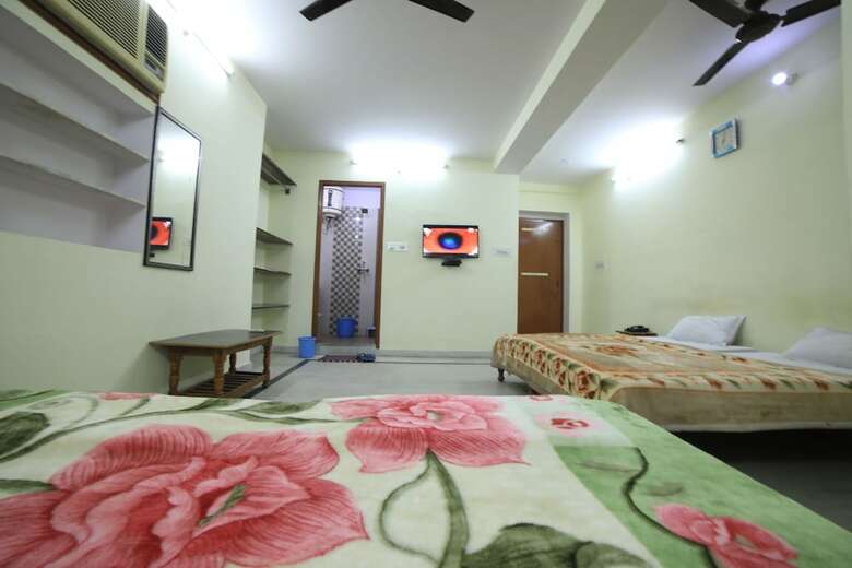 Hotel Boby Mansion (manasvi Guest Home)