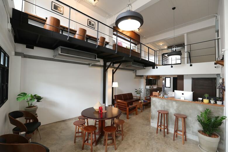 Hostal Apartment45 Hostel - Adults Only
