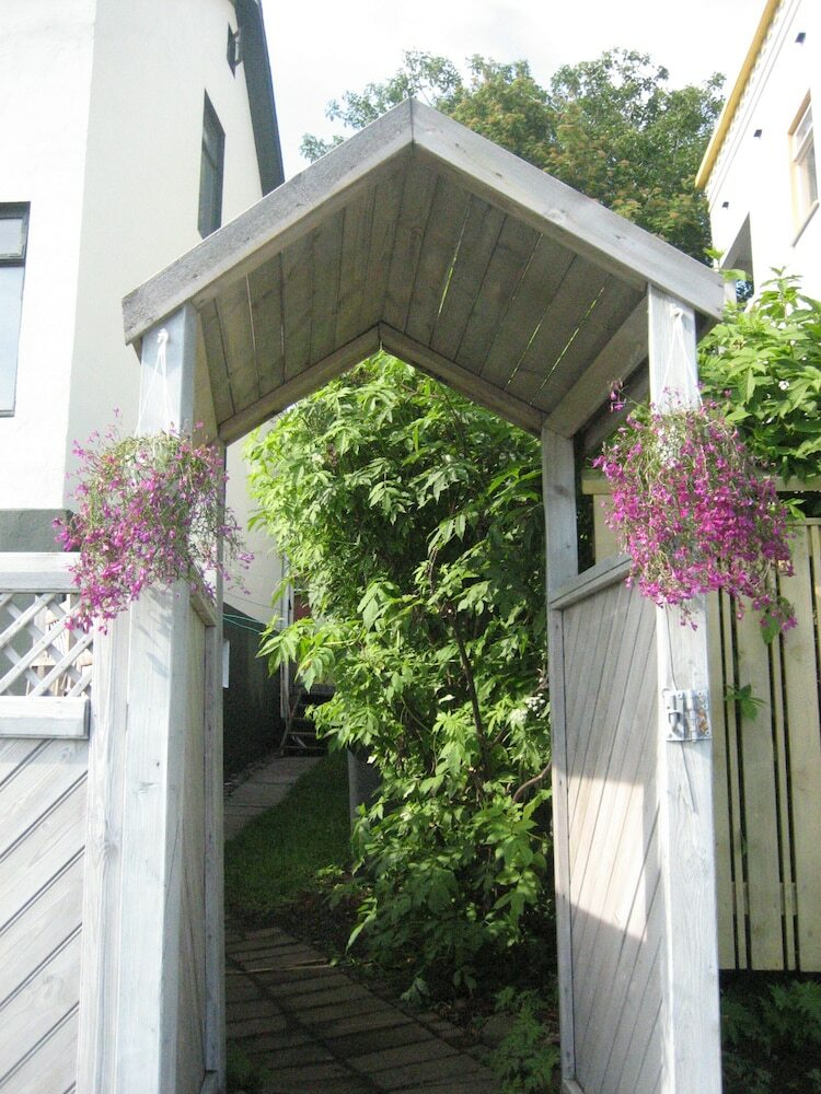 Hotel Guesthouse S�lgar�ar