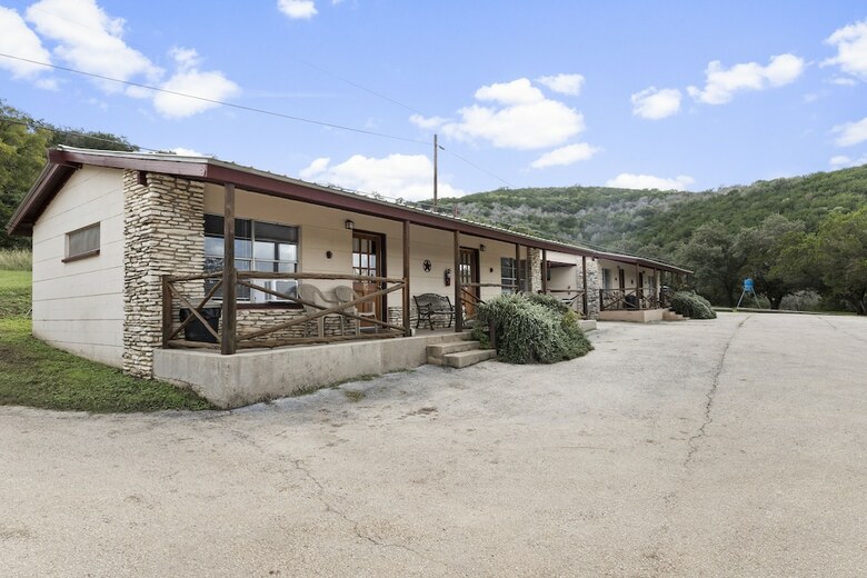 Posada Thunderbird Resort & Event Center