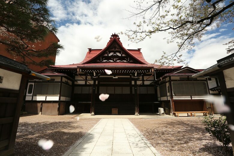 Temple Hotel Takayama Zenkoji