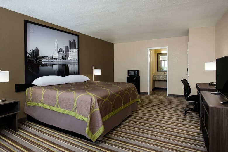 Hotel Super 8 By Wyndham Sidney