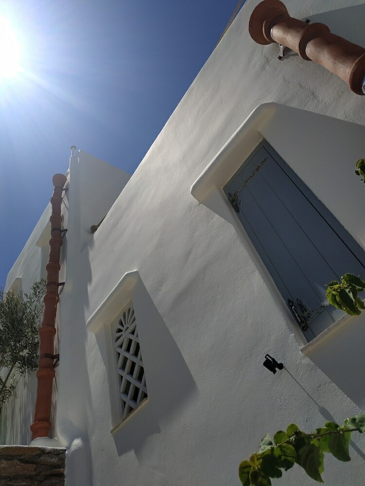 Panormos Art Villas