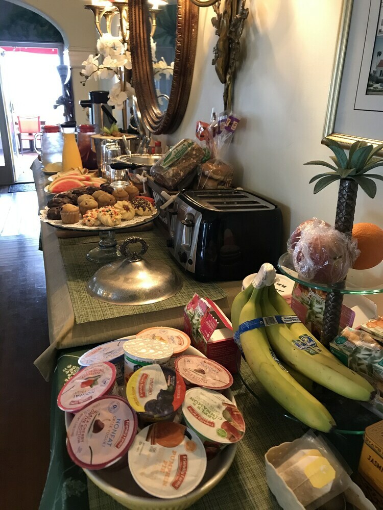 Bed & Breakfast Seabreeze Manor Inn