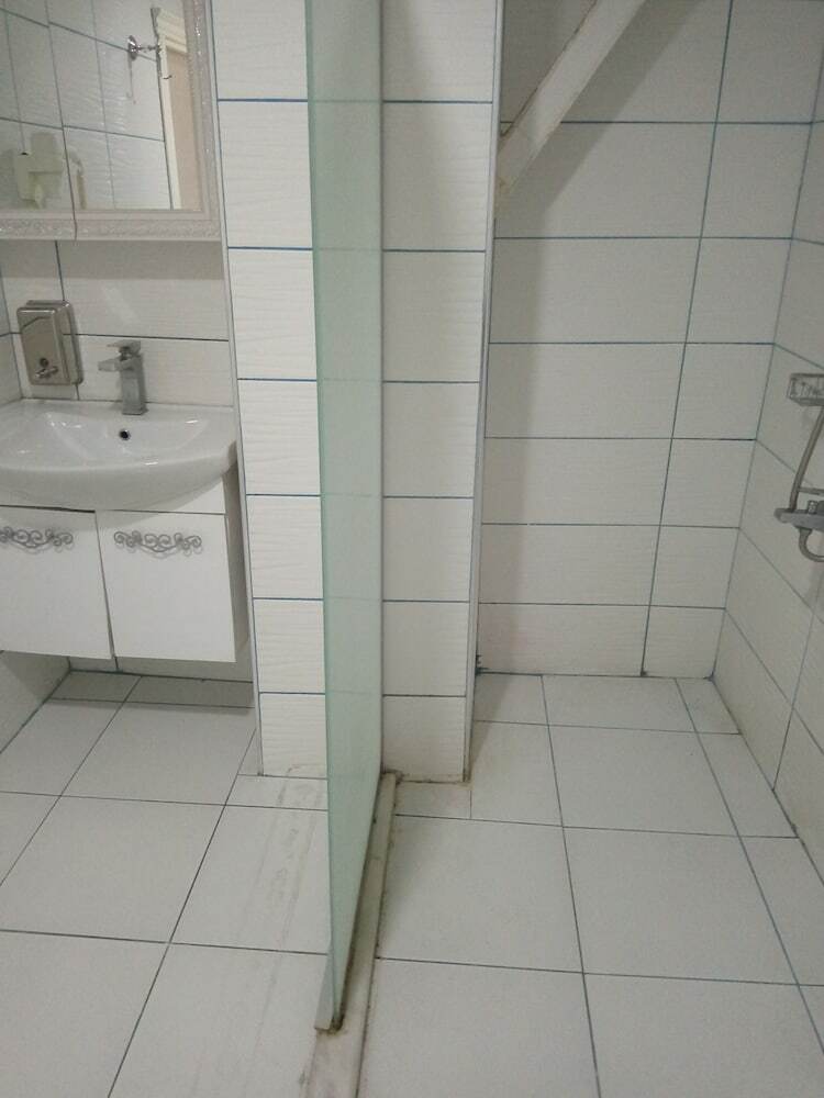 Fish Gold Apart Suites