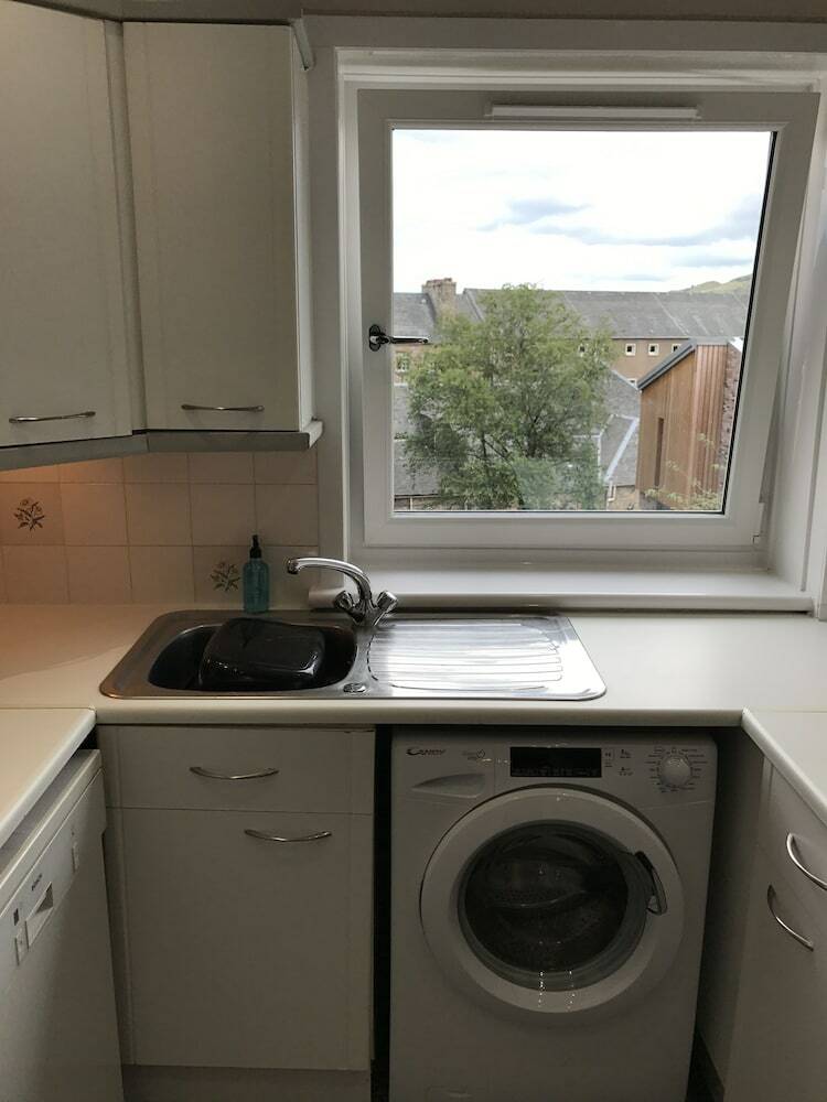 Chessels Court Apartment