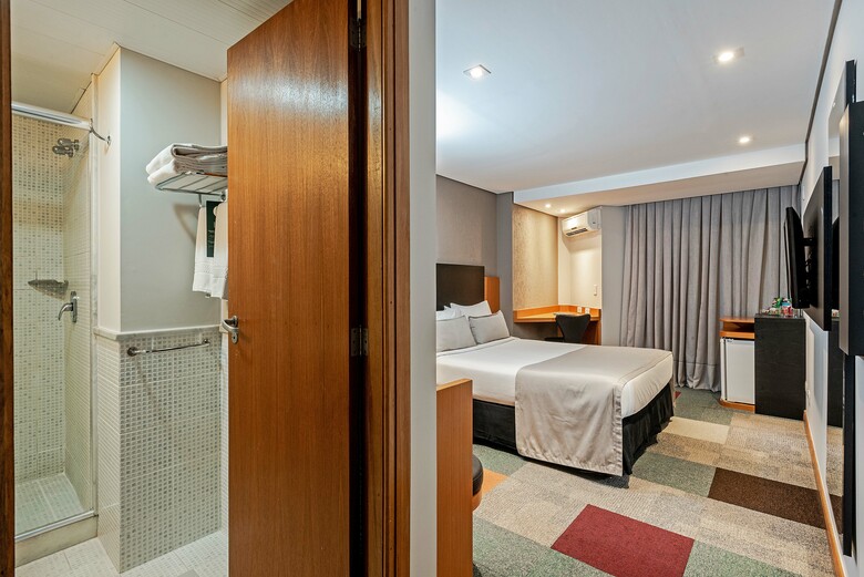Hotel Slaviero Executive Batel