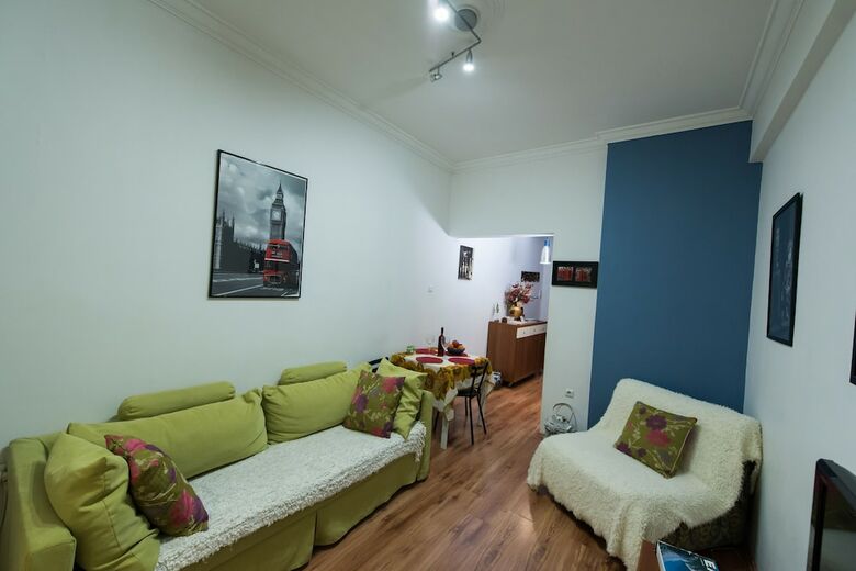 Athinian Apartment Veikou