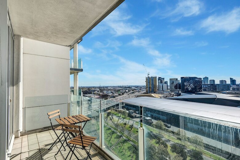 Mj Shortstay Centurion Apartments