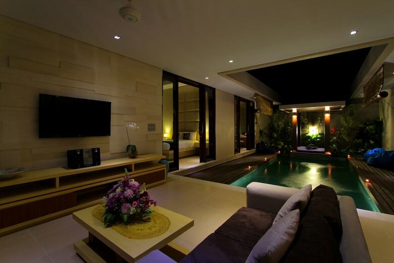 The Murdha Villa
