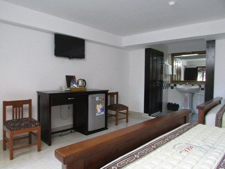Hotel Peace Resort