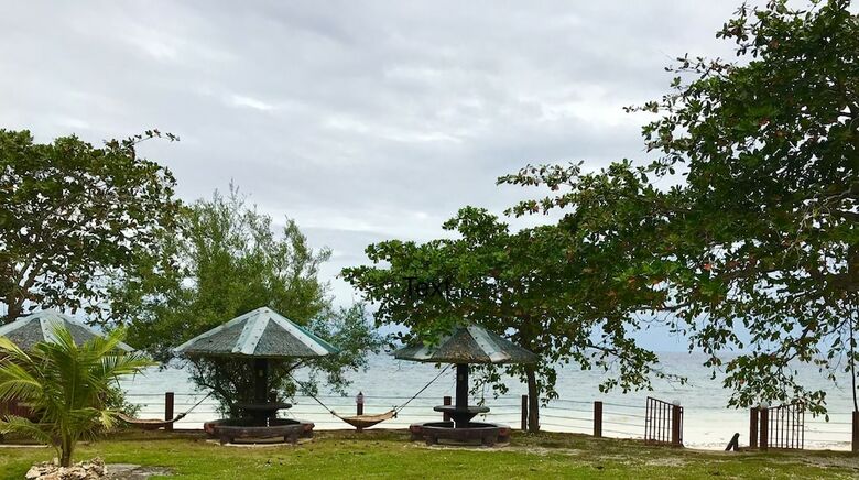 Hotel D's Ocean View Beach Resort