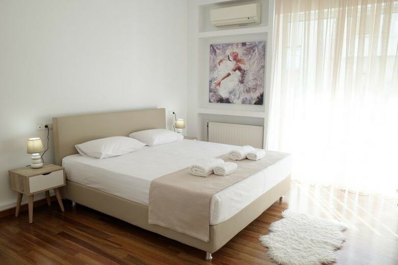 Spacious Modern 3bd Apartment