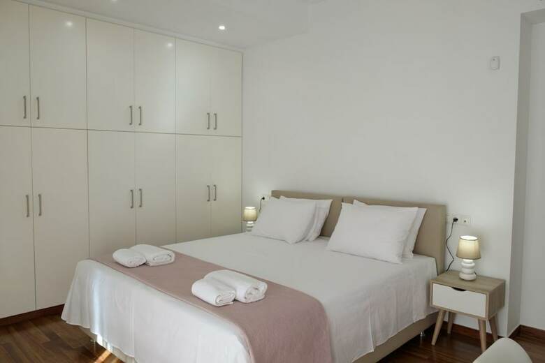 Spacious Modern 3bd Apartment