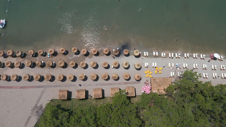 Hotel Green Pine Beach & Bungalows