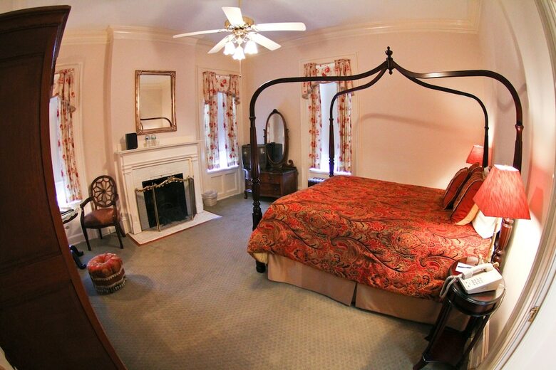 Bed & Breakfast Graystone Inn