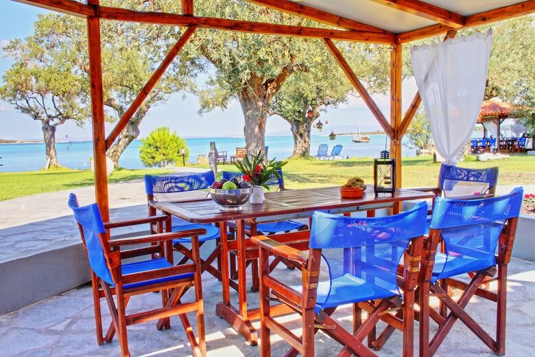 Anna Karra Studios & Apartments