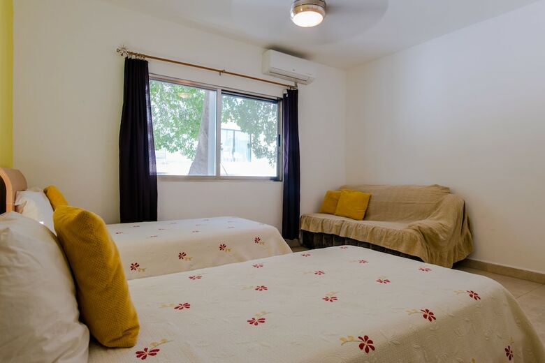 Apartamentos Capri By Playa District