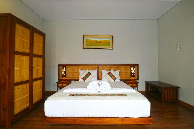 Hotel Toya Villa
