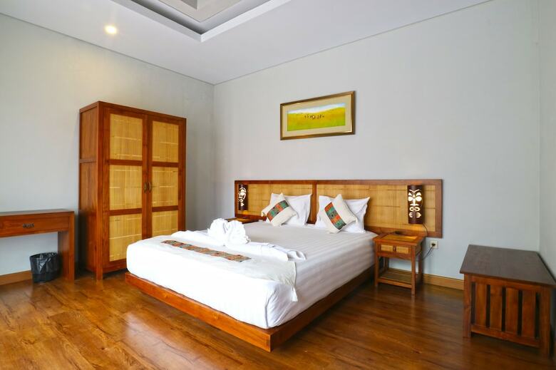 Hotel Toya Villa