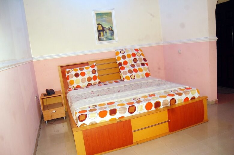 De-b Garden Hotel