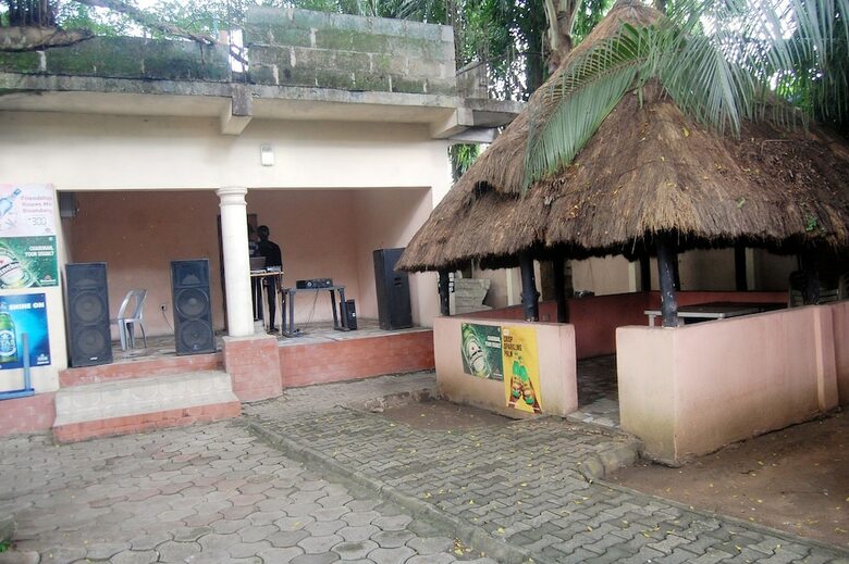 De-b Garden Hotel