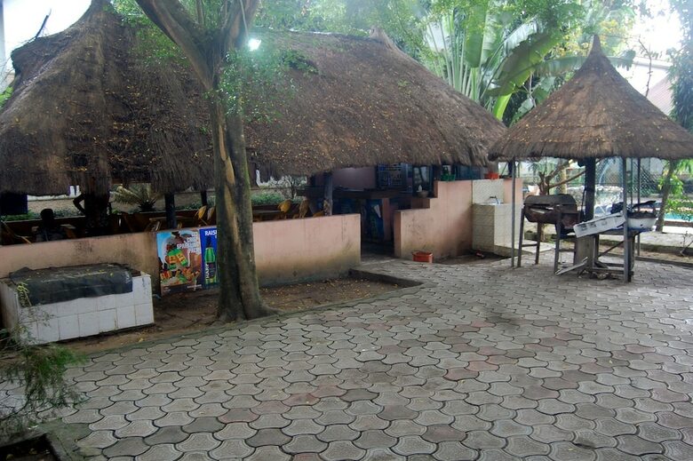 De-b Garden Hotel