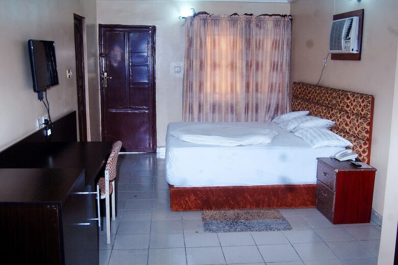 Oasis Green Garden Hotel