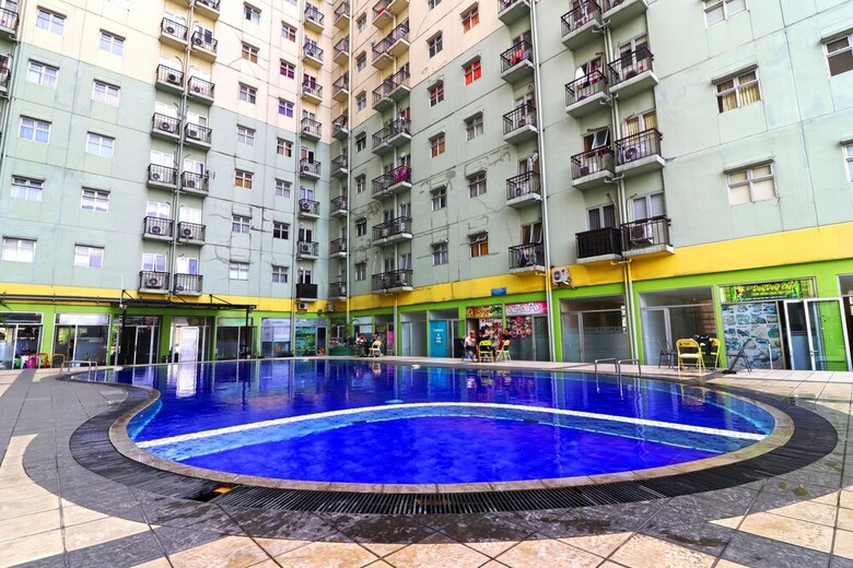 The Suite Metro Apartment - King Property