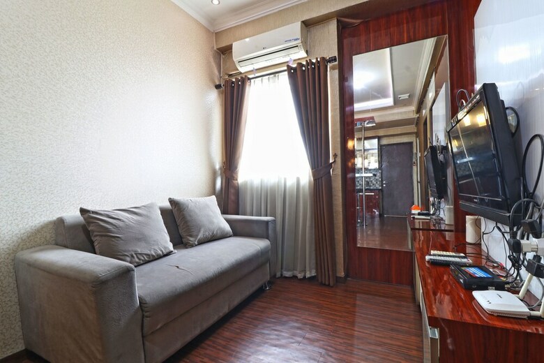 The Suite Metro Apartment - King Property