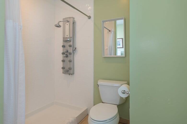 Weymouth Lane 3 Bedroom Beach Home