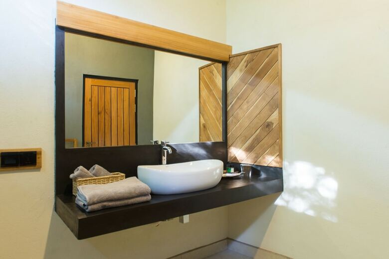 Hotel Lankavatara Ocean Retreat & Spa