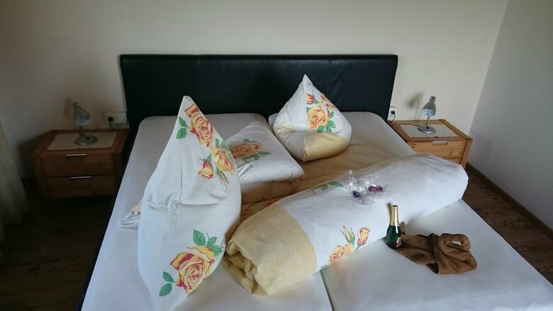 Denggenhof - Bed And Breakfast