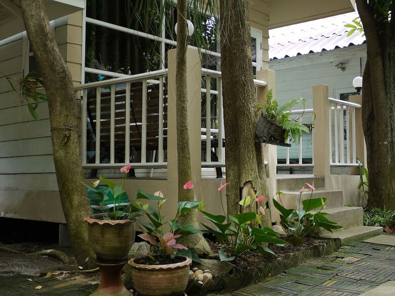 Hotel Reera Resort