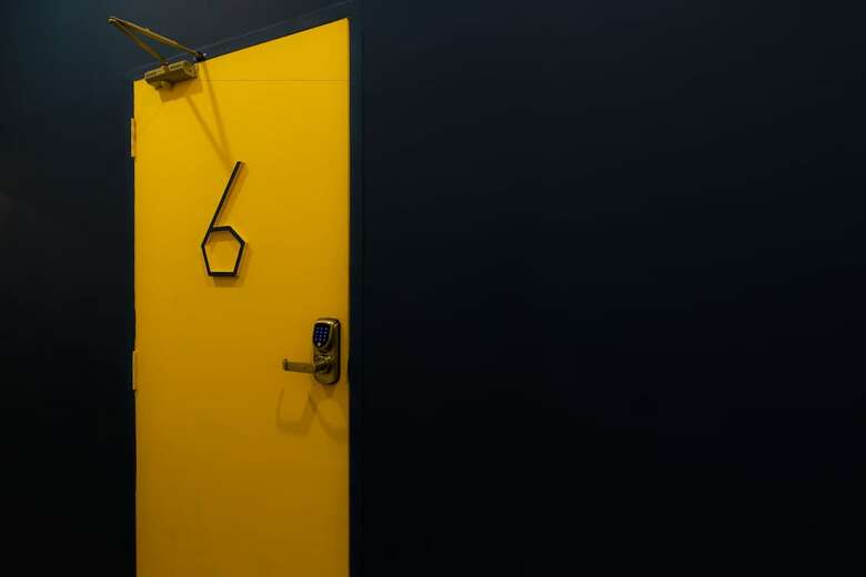 Hostal Locomo Hostel - Mumbai Airport