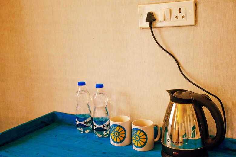 Hostal Locomo Hostel - Mumbai Airport