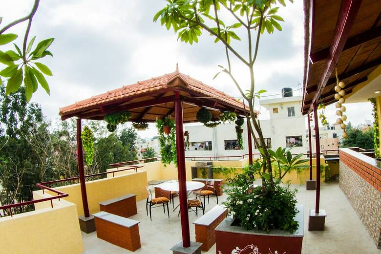 Aparthotel Rainbow Service Apartment