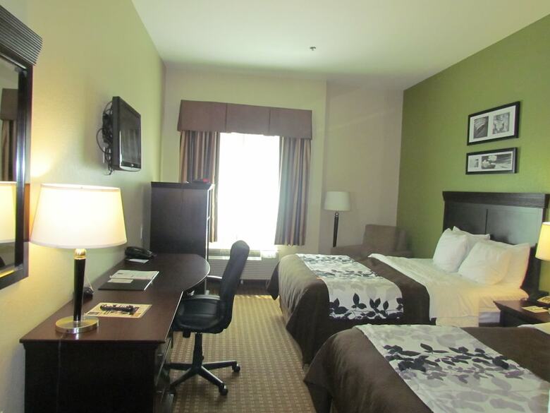 Hotel Sleep Inn & Suites