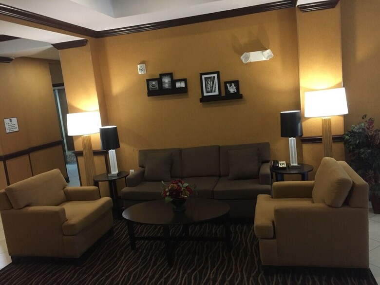 Hotel Sleep Inn & Suites