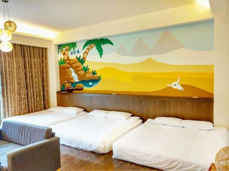 Hotel Happy Corner